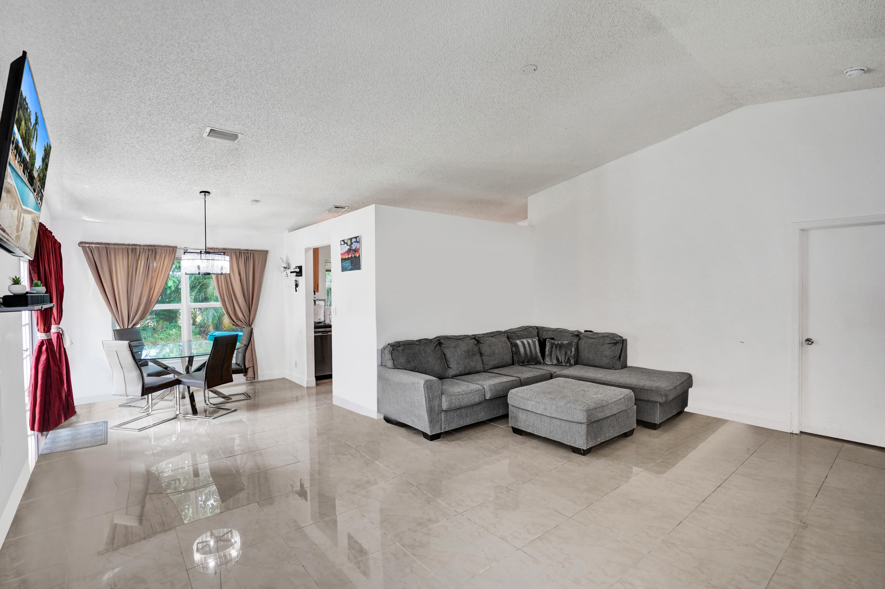 7 Ripley Way Boynton Beach, FL 33426 - Photo 17 of 56 DSC03471