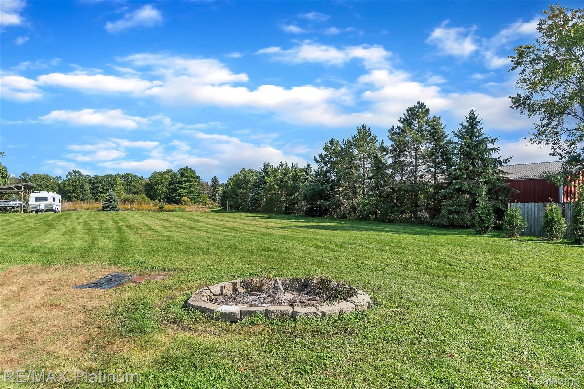 10251 Torrey Road Fenton, MI 48430 - Photo 36 of 39 36-10251 Torrey Rd-WindowStill-Real.jpg