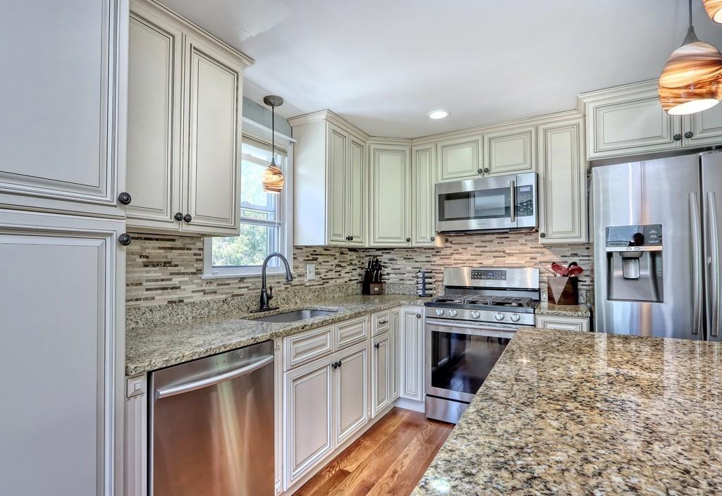 8 Axletree Road Tyngsborough, MA 01879 - Photo 3 of 29 Gallery Image 3