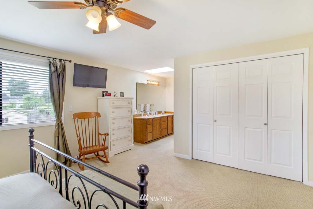 10320 Southeast 192nd Street Renton, WA 98055 - Photo 21 of 25 Gallery Image 21