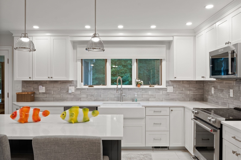 4 Swanton Way Georgetown, MA 01833 - Photo 19 of 41 Gallery Image 19