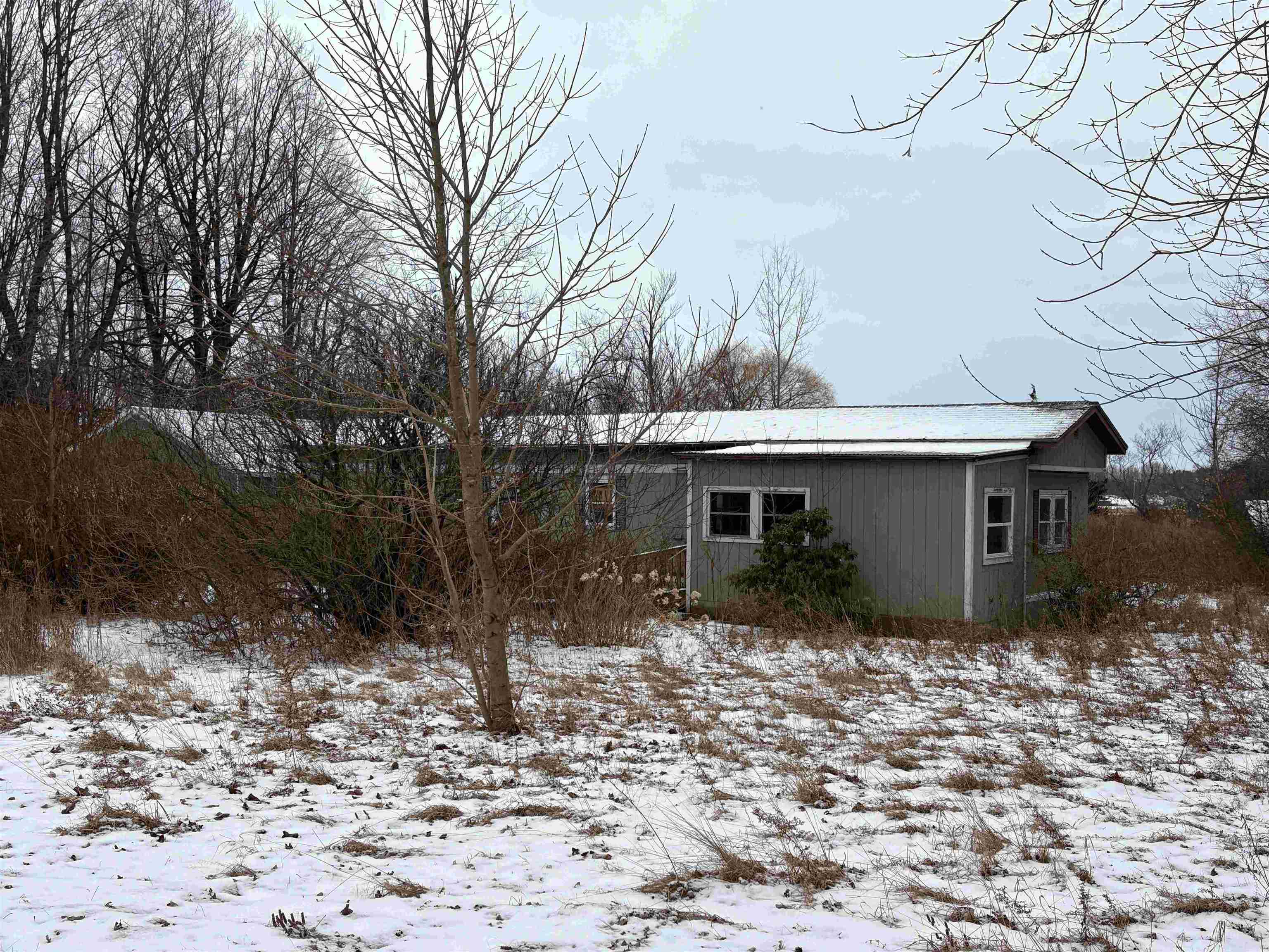 51 Pearl Street Grand Isle, VT 05458 - Photo 2 of 3