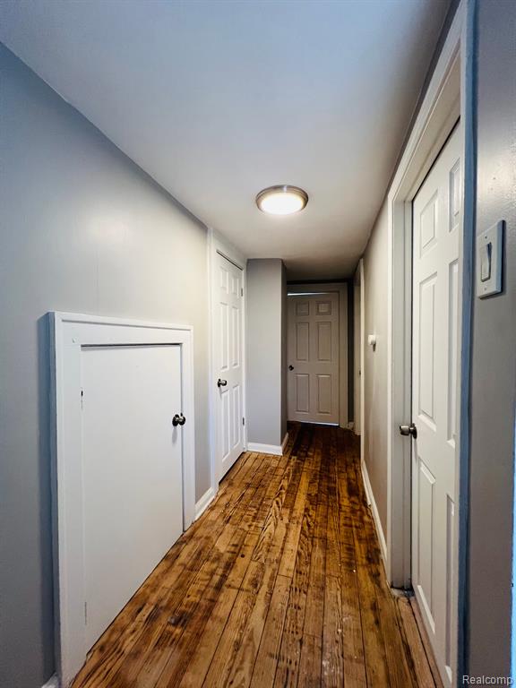 8292 Rivard Avenue Warren, MI 48089 - Photo 14 of 34