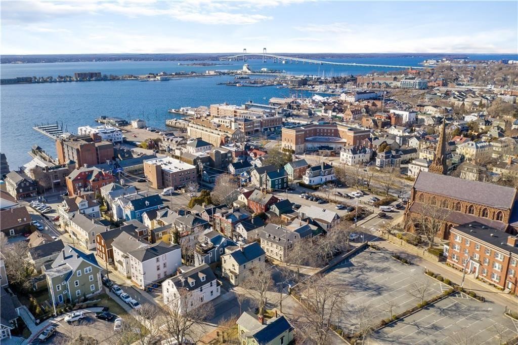 32 Ann Street, Unit 1 Newport, RI 02840 - Photo 3 of 15