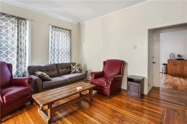 $3,000 | 32 Ann Street, Unit 1, Newport, RI 02840