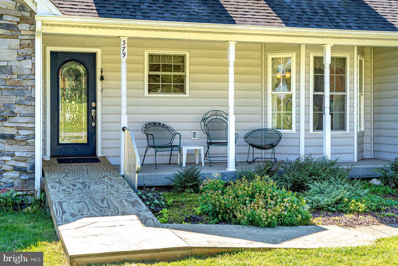 379 Riverside Drive Luray, VA 22835 - Photo 3 of 82 Gallery Image 3