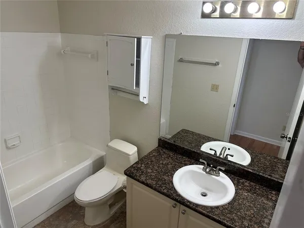 $1,590 | 2550 North Alafaya Trail, Unit 3301, Orlando, FL 32826