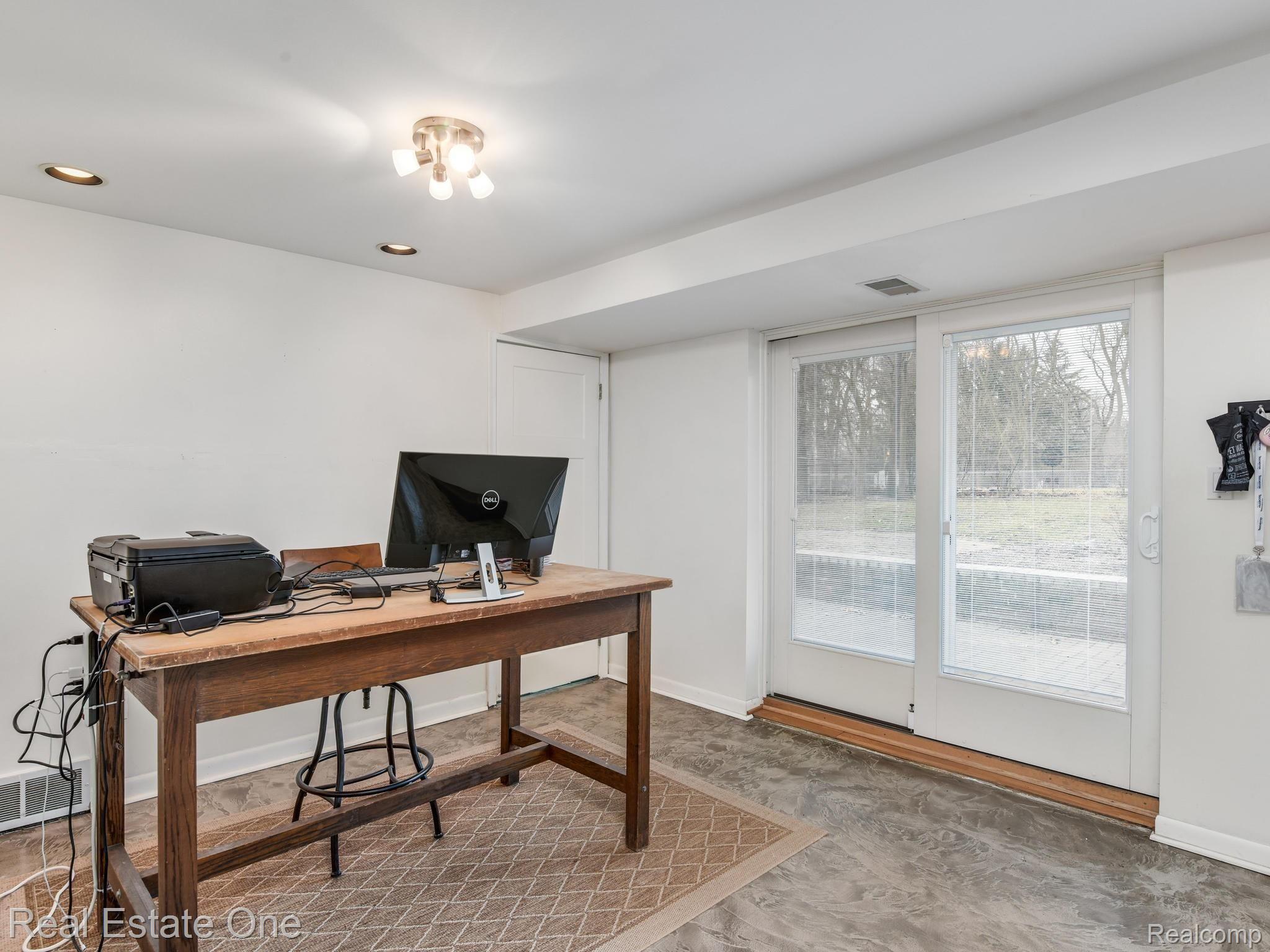 1347 Oak Street Rochester, MI 48307 - Photo 24 of 30 1347 Oak St Rochester MI 48307-020-011-1347 North Oak Street-MLS_Size.jpg