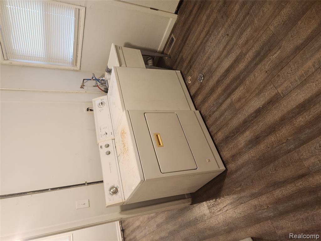 26176 Andover Street Inkster, MI 48141 - Photo 9 of 11