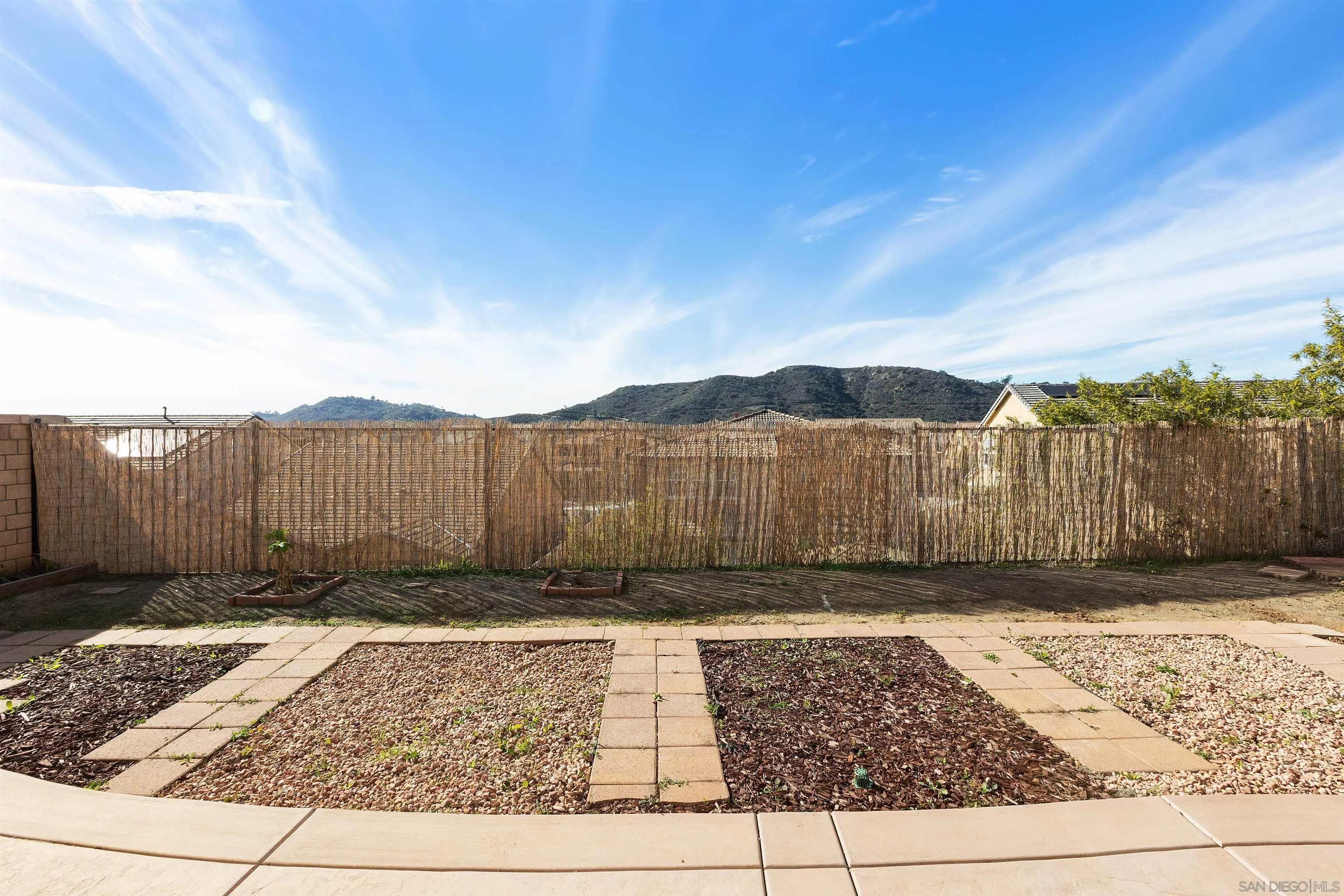 35732 Garrano Lane Fallbrook, CA 92028 - Photo 40 of 44 a view of a backyard