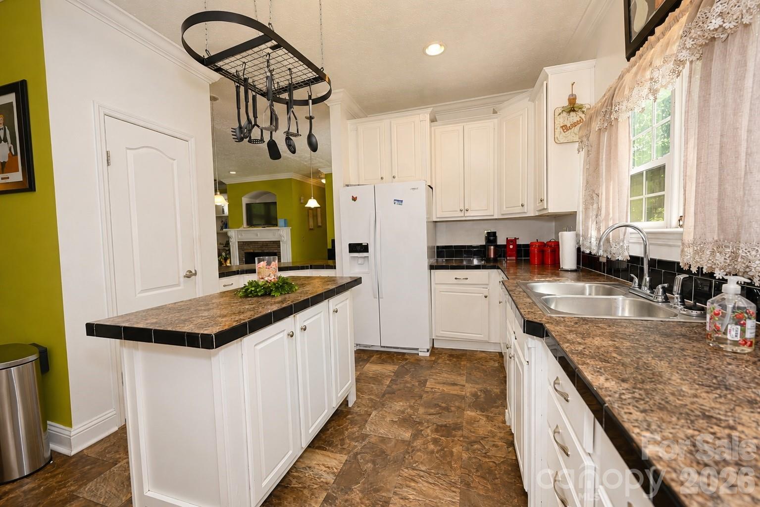 3951 Springs Road Northeast Conover, NC 28613 - Photo 5 of 25