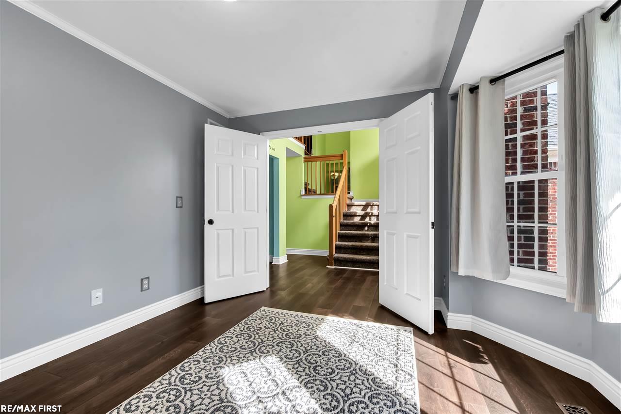 28391 Gamble Road New Baltimore, MI 48047 - Photo 6 of 30 50076335-5.JPG