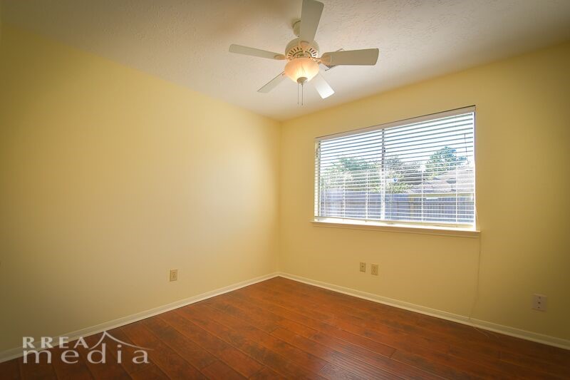 19723 Glenfinch Lane Spring, TX 77379 - Photo 23 of 39