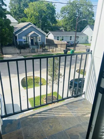 $3,500 | 1528 Chestnut Street, Houston, TX 77009