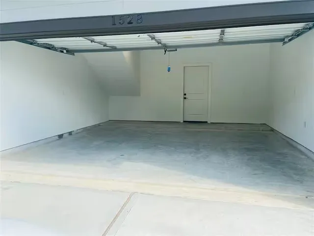 $3,500 | 1528 Chestnut Street, Houston, TX 77009