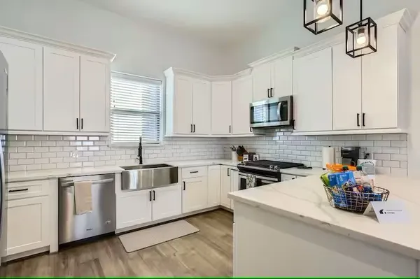 $3,500 | 1528 Chestnut Street, Houston, TX 77009