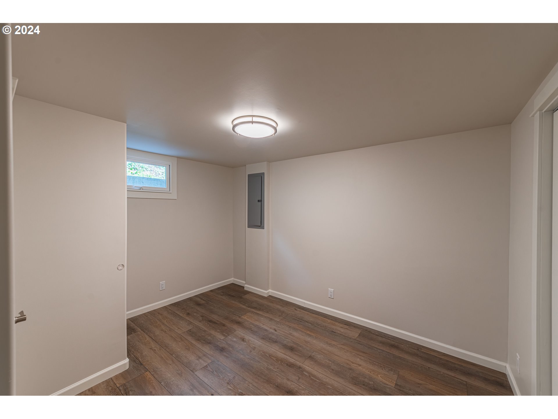 66013 North Bay Road North Bend, OR 97459 - Photo 35 of 48 a view of an empty room