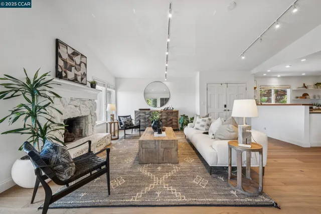 $1,495,000 | 58 Buckeye Avenue, Oakland, CA 94618