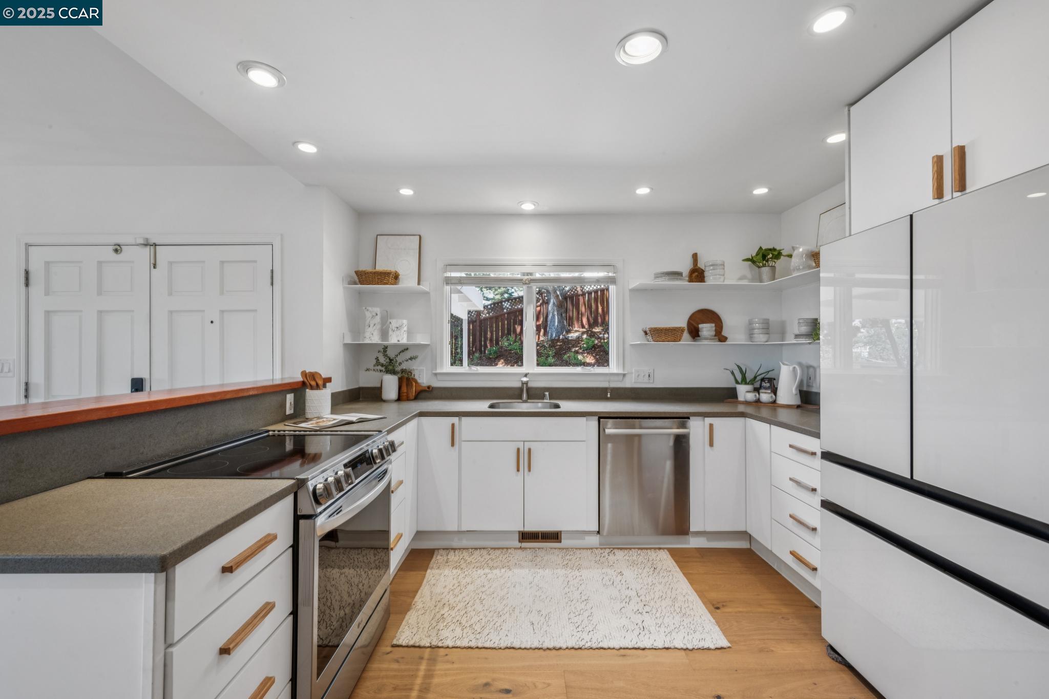 58 Buckeye Avenue Oakland, CA 94618 - Photo 20 of 53