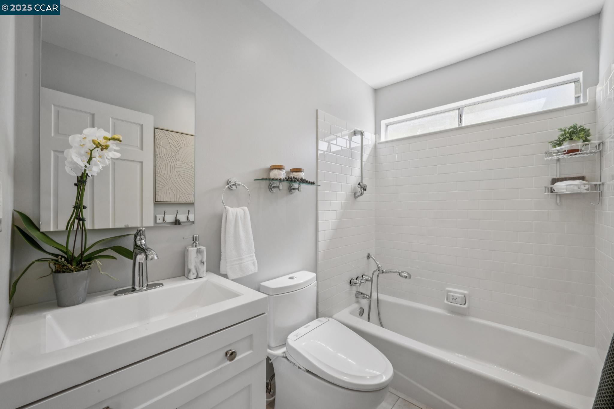 58 Buckeye Avenue Oakland, CA 94618 - Photo 34 of 53