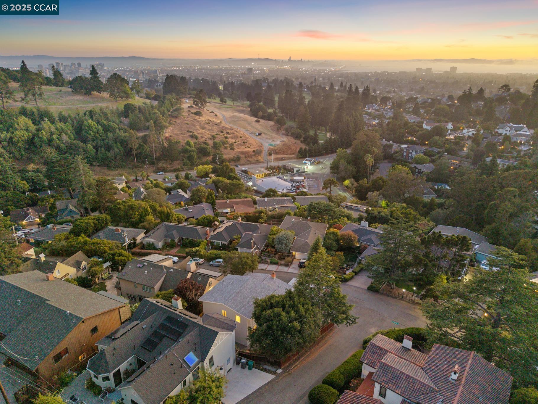 58 Buckeye Avenue Oakland, CA 94618 - Photo 44 of 53