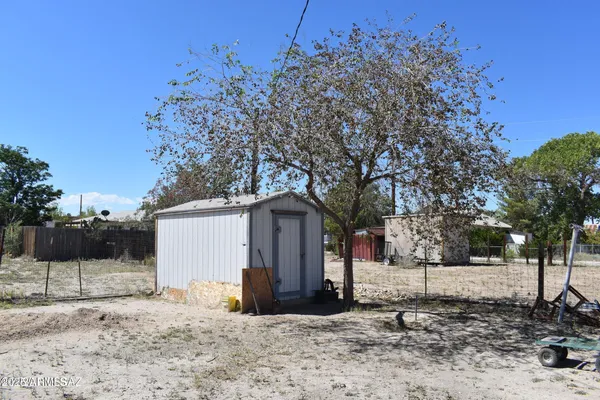 $200,000 | 830 West Airport Road, Willcox, AZ 85643