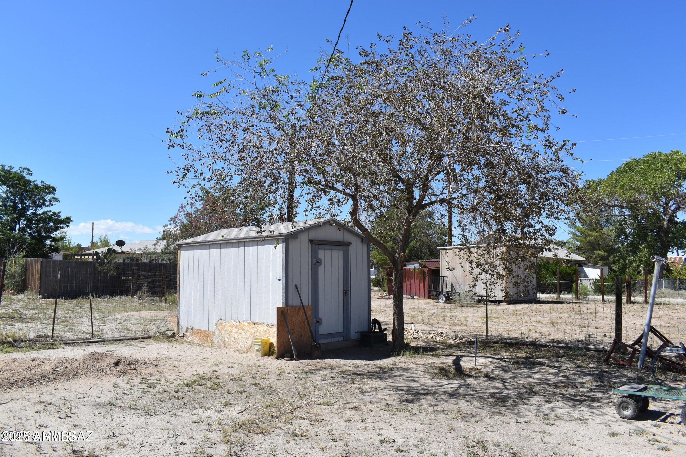 830 West Airport Road Willcox, AZ 85643 - Photo 17 of 20 Shed