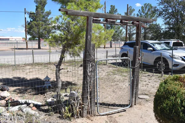 $200,000 | 830 West Airport Road, Willcox, AZ 85643