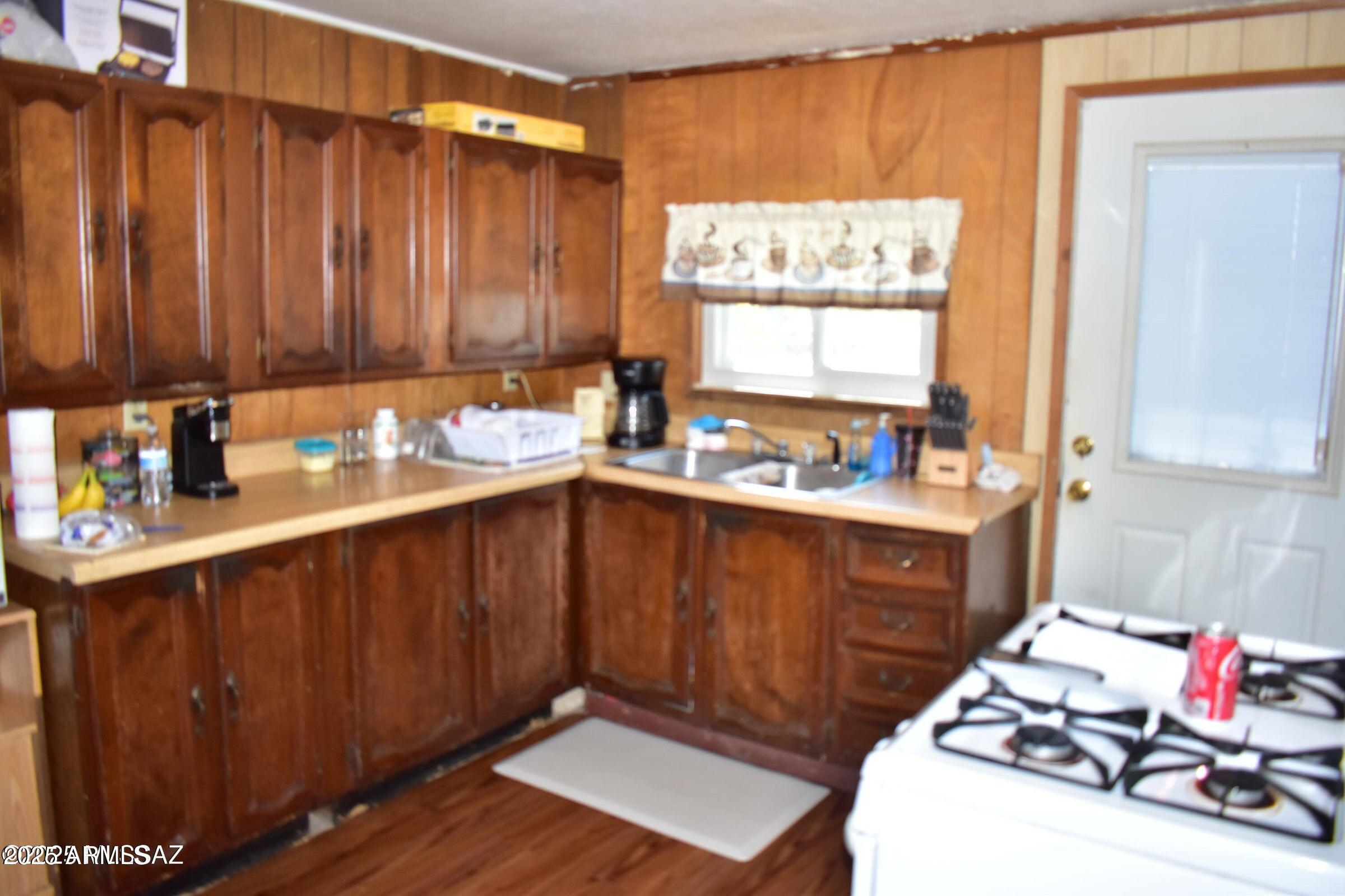 830 West Airport Road Willcox, AZ 85643 - Photo 7 of 20 Kitchen