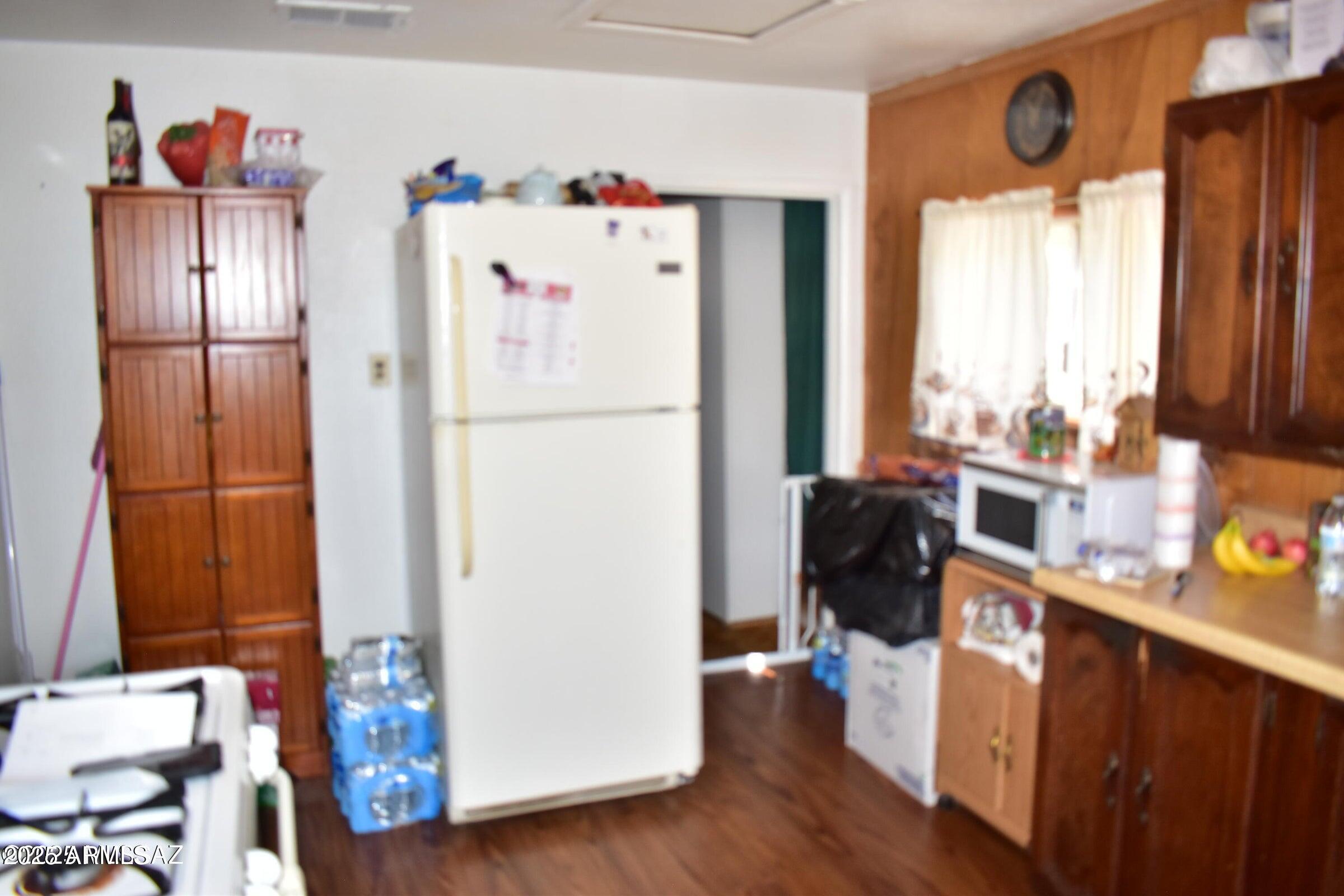 830 West Airport Road Willcox, AZ 85643 - Photo 8 of 20 Kitchen
