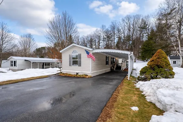 $89,900 | 70 Bluebird Lane, Lyndon, VT 05851