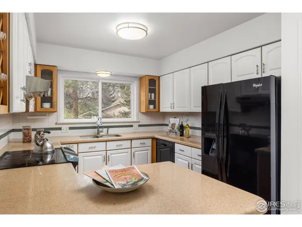 $949,900 | 6174 Brigadoon Court, Longmont, CO 80503