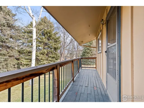 $949,900 | 6174 Brigadoon Court, Longmont, CO 80503