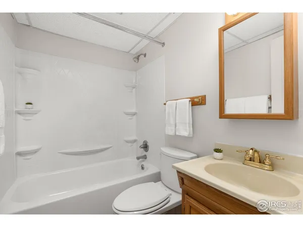 $949,900 | 6174 Brigadoon Court, Longmont, CO 80503