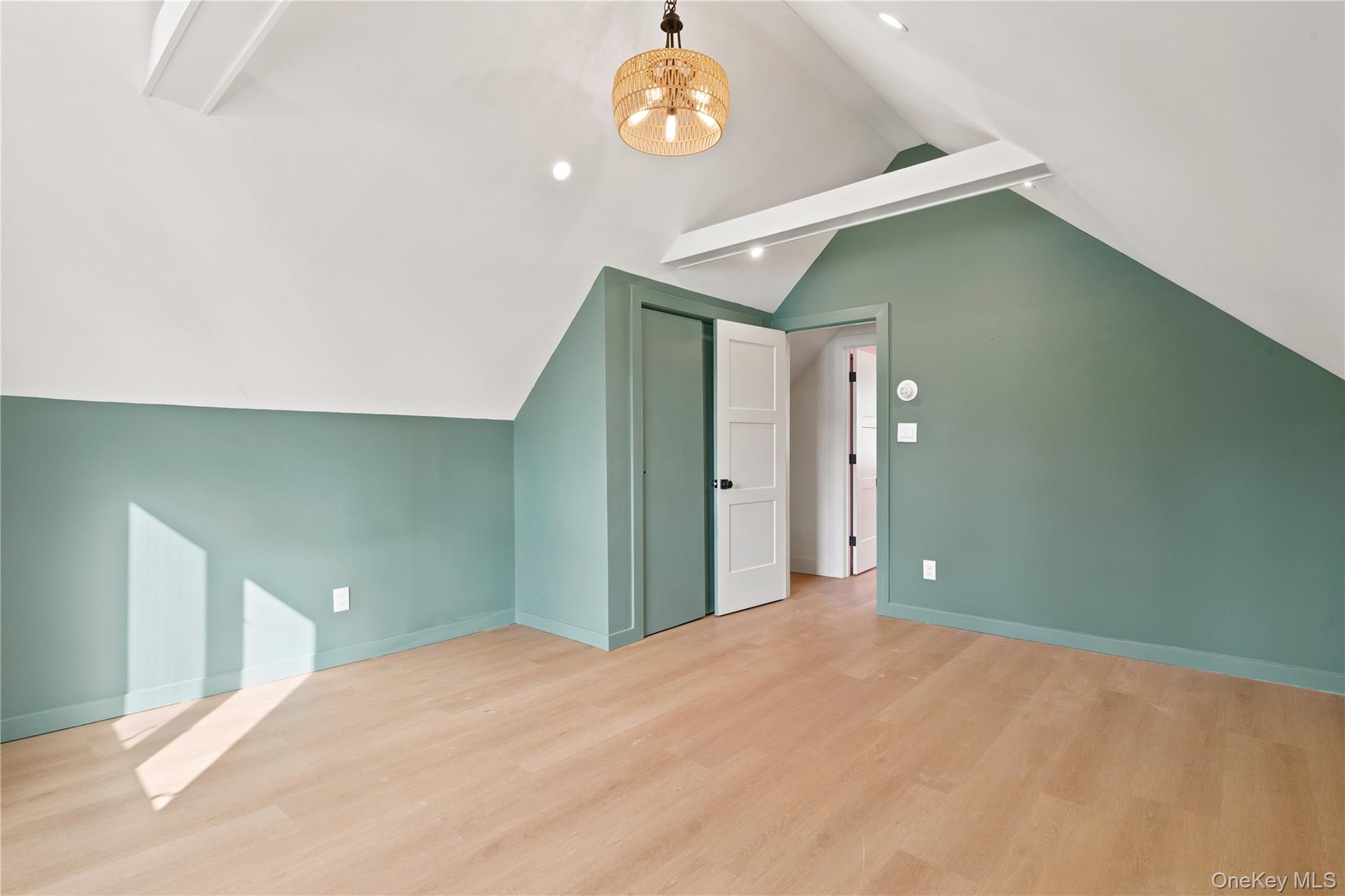 2693 Fox Road Baldwin, NY 11510 - Photo 18 of 32