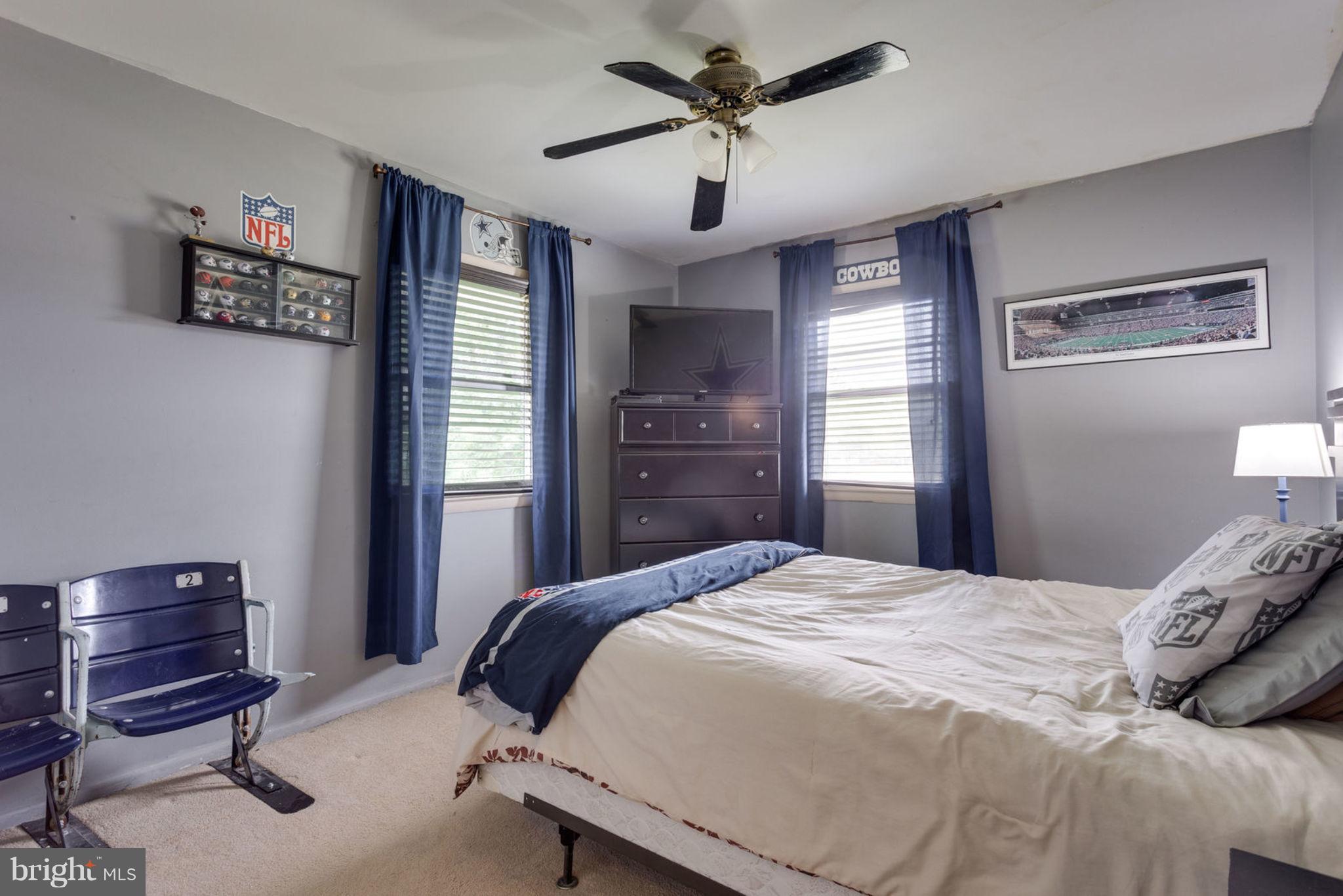 6420 Meriwether Lane Springfield, VA 22150 - Photo 17 of 27 Spacious 3rd bedroom