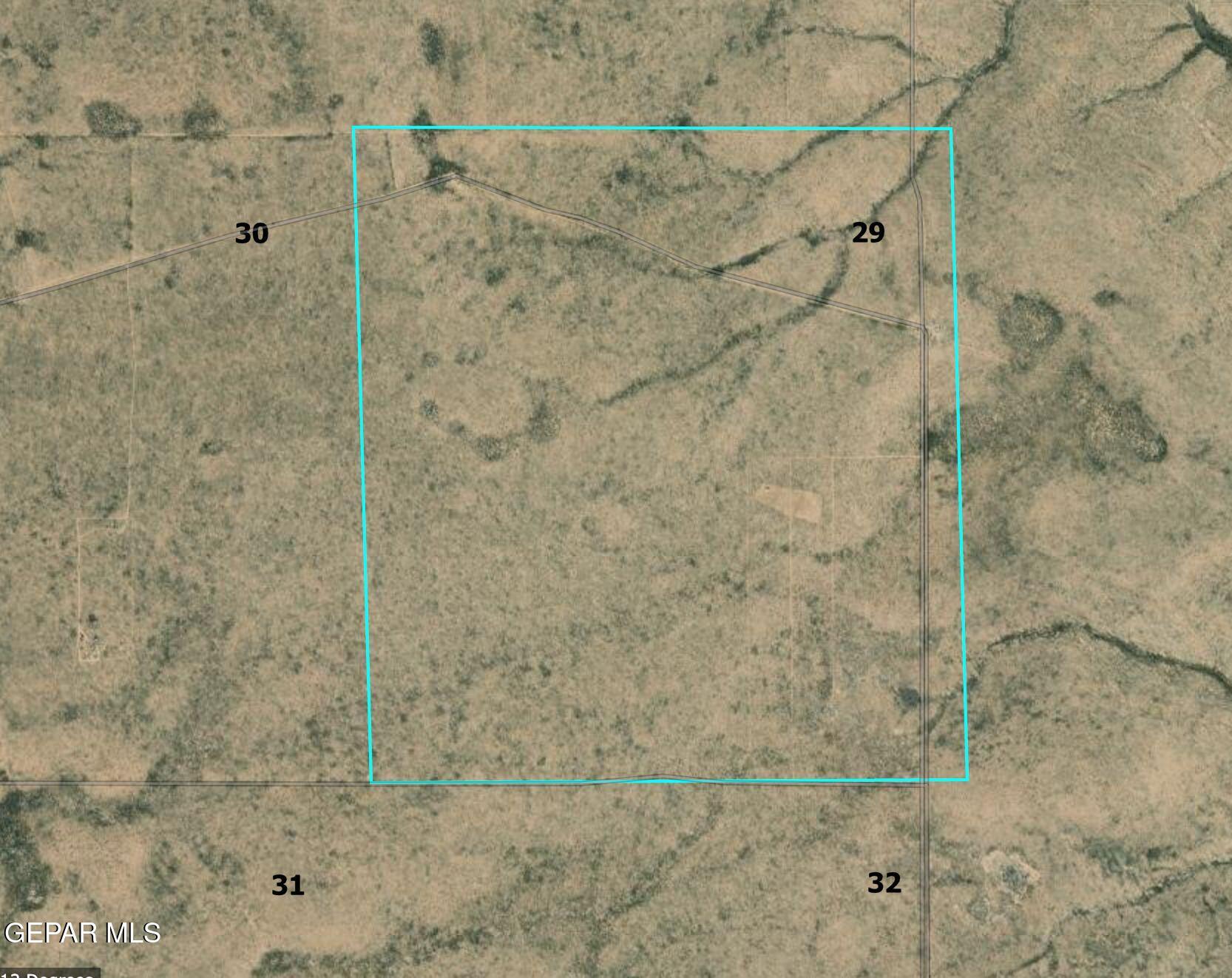 13 Francis Road Dell City, TX 79847 - Photo 20 of 22 a bathroom with a shower