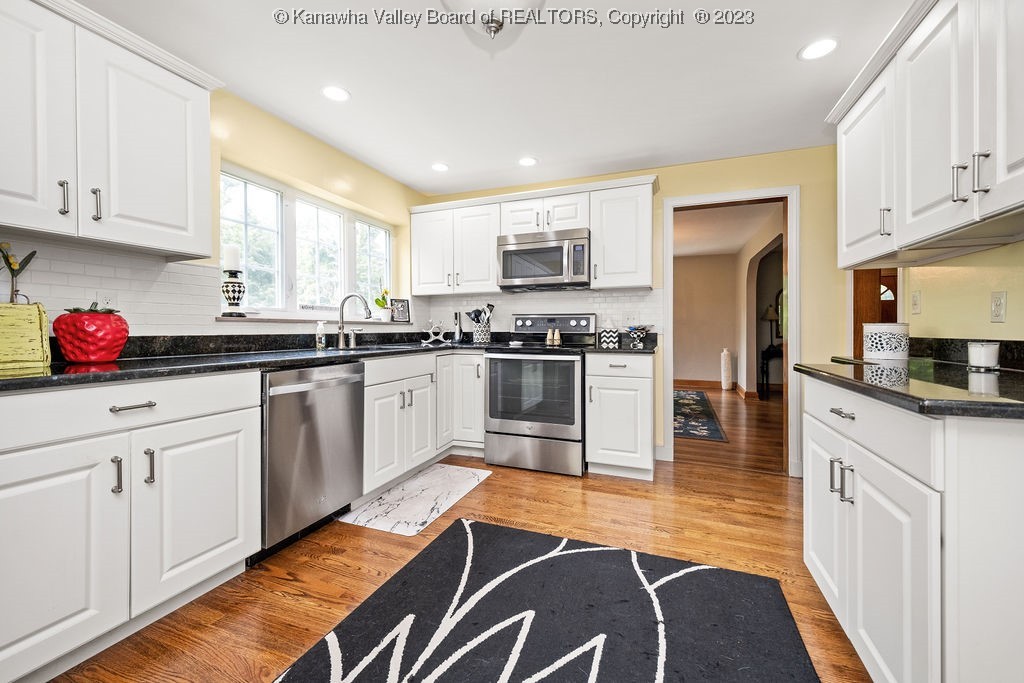 1835 Loudon Heights Road Charleston, WV 25314 - Photo 13 of 37 Gallery Image 13