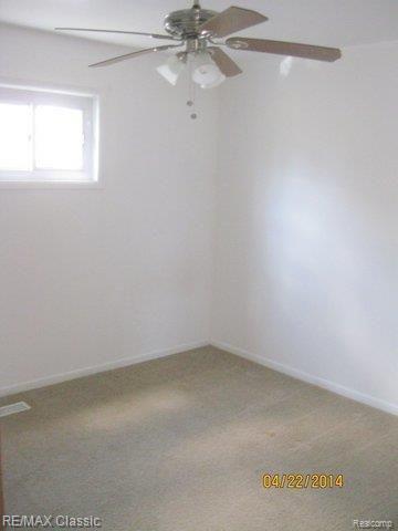 1223 Fall River Road Ypsilanti, MI 48198 - Photo 5 of 10 Fall river 1223 pre-list 4-22-14 ra (8).jpg