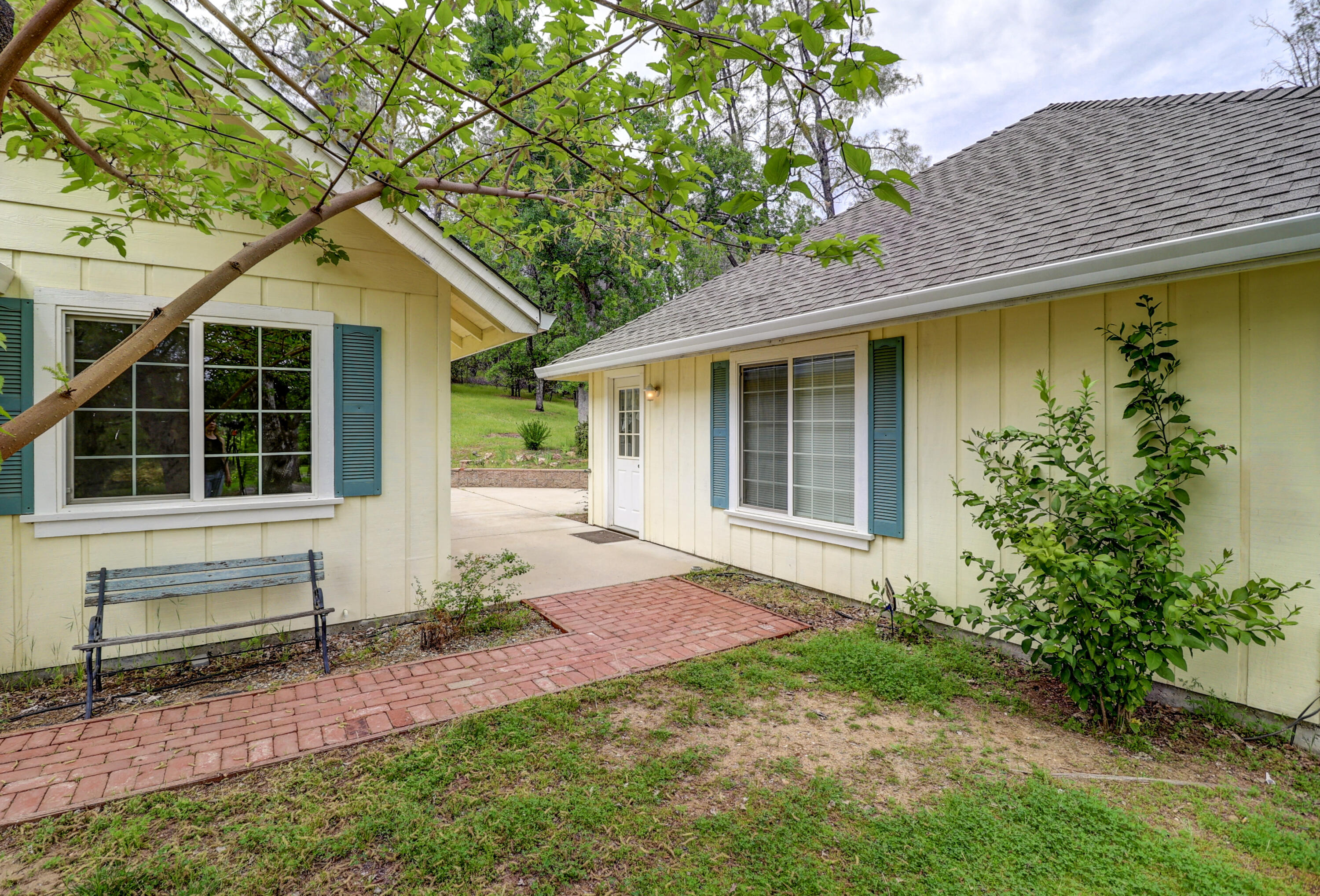 9400 Placer Road Redding, CA 96001 - Photo 44 of 52 a view of front of a house with a yard