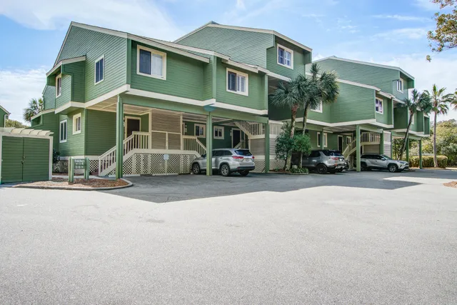 $1,033,000 | 7000 Palmetto Drive, Unit 5A, Isle of Palms, SC 29451