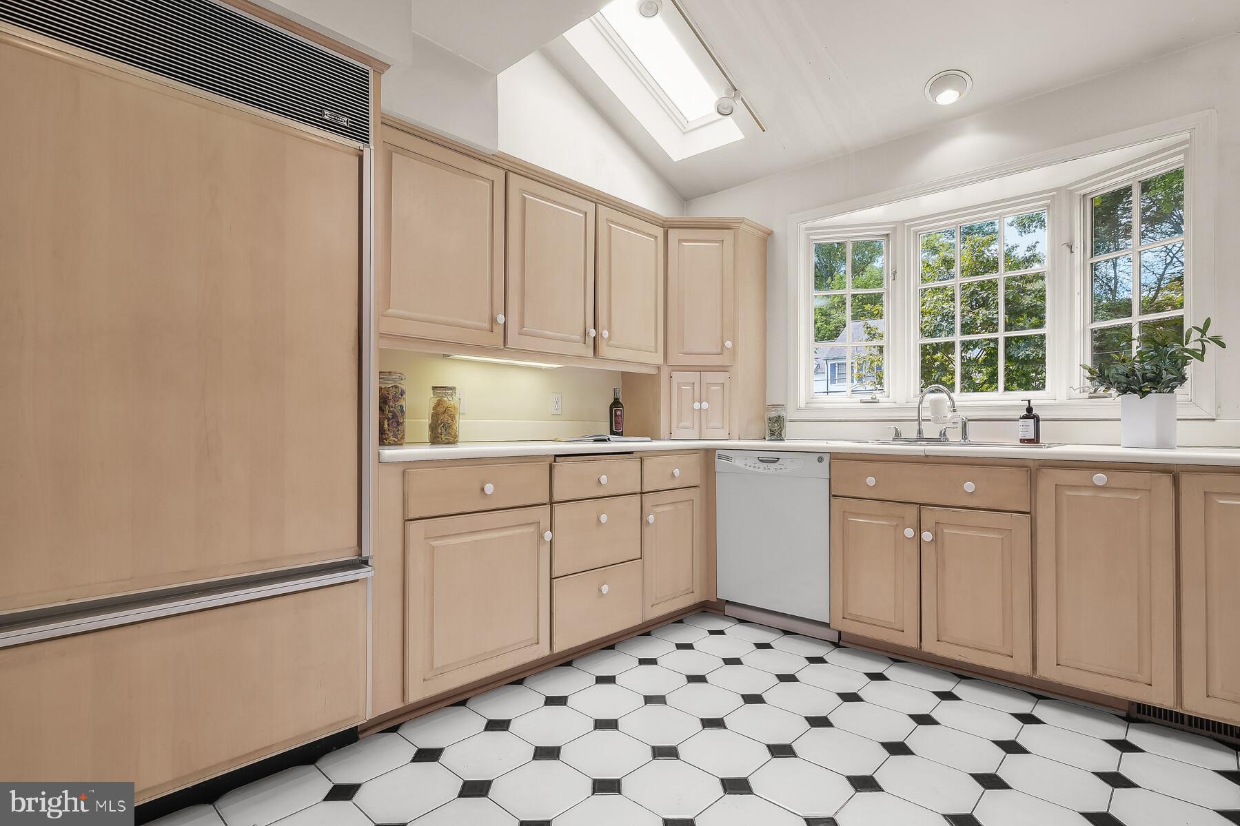 5005 Baltan Road Bethesda, MD 20816 - Photo 16 of 39 Gallery Image 16