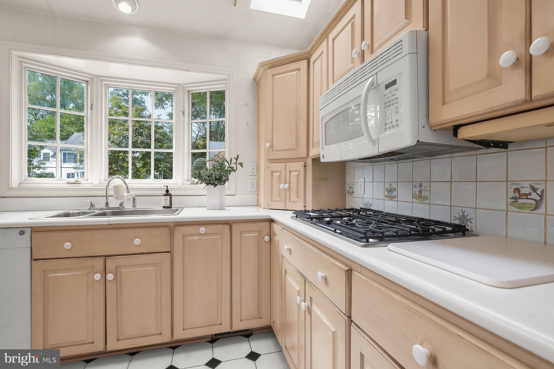 5005 Baltan Road Bethesda, MD 20816 - Photo 17 of 39 Gallery Image 17