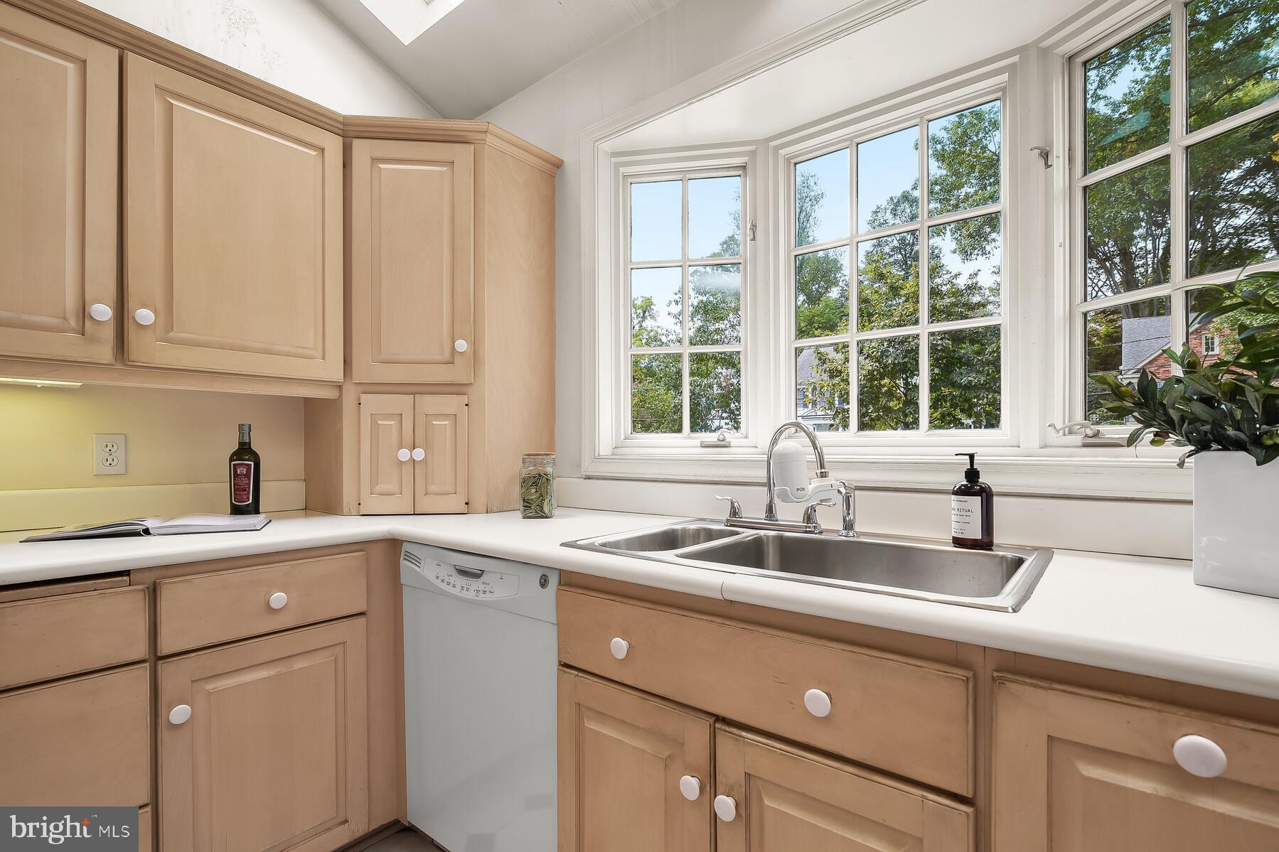 5005 Baltan Road Bethesda, MD 20816 - Photo 18 of 39 Gallery Image 18