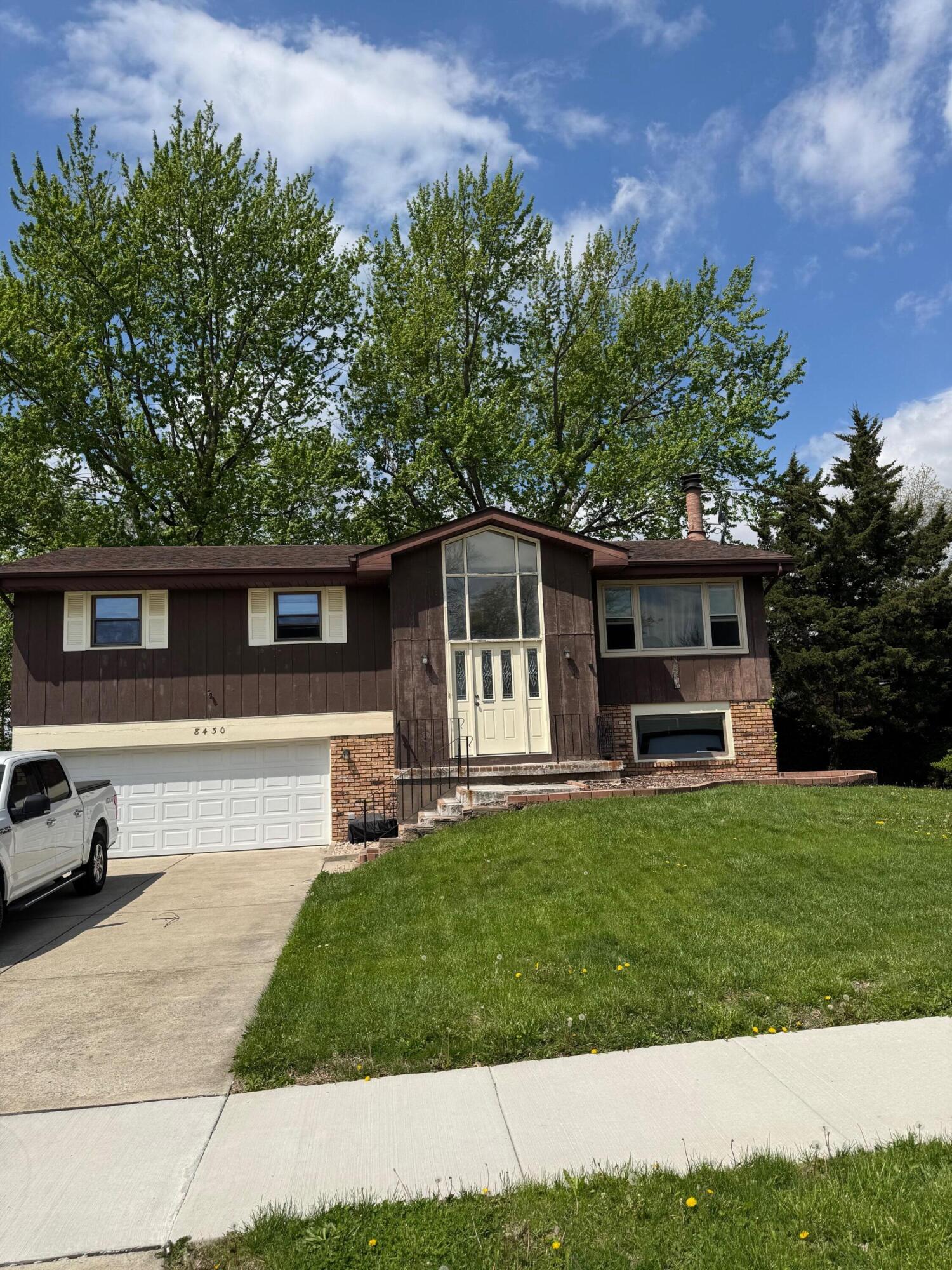8430 Bell Street Crown Point, IN 46307 - Photo 1 of 15 1500x2000