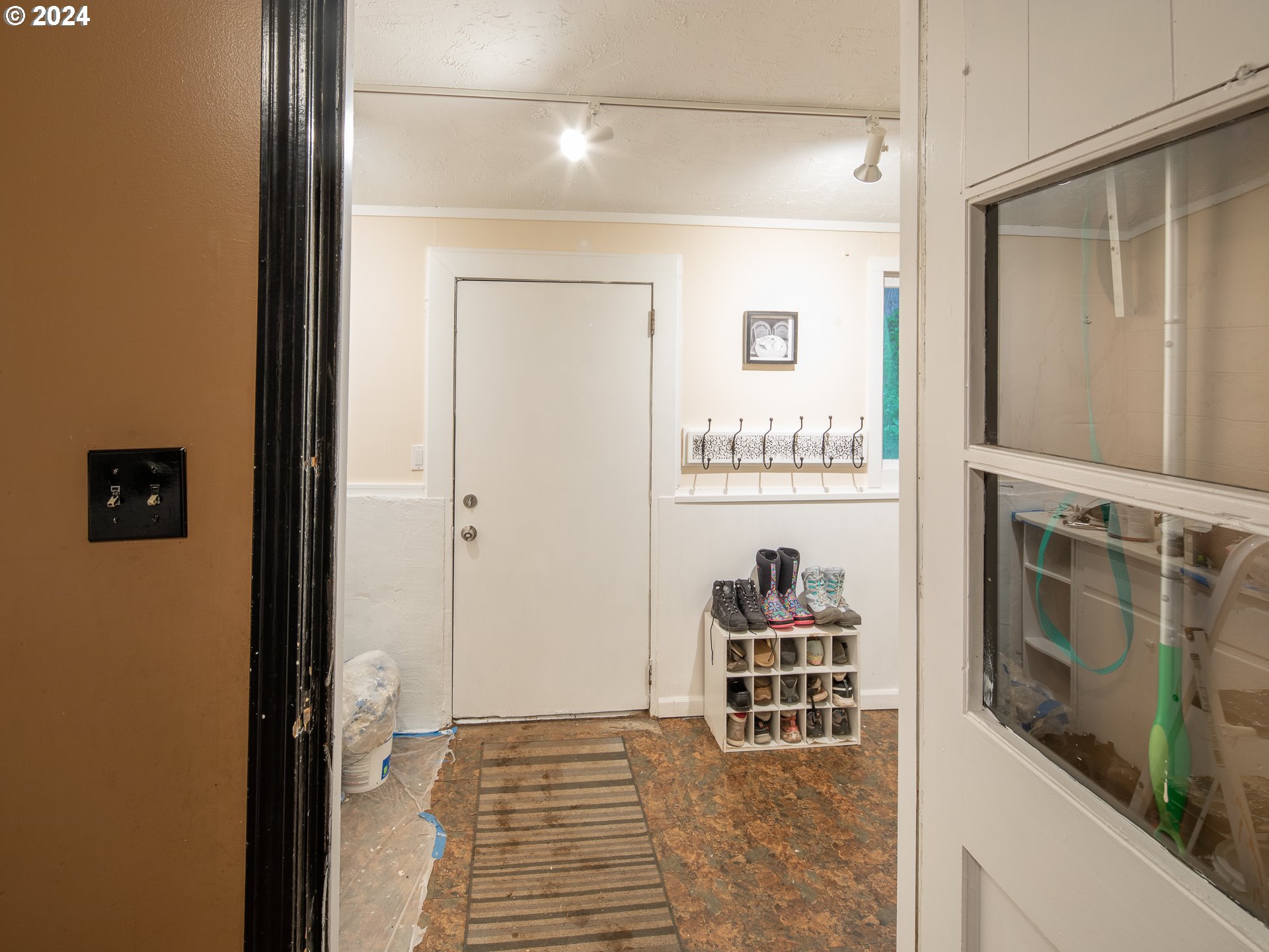 32635 Southeast Hurlburt Road Corbett, OR 97019 - Photo 18 of 44 Gallery Image 18