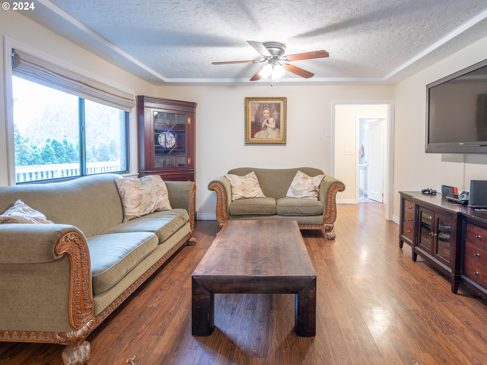 32635 Southeast Hurlburt Road Corbett, OR 97019 - Photo 7 of 44 Gallery Image 7