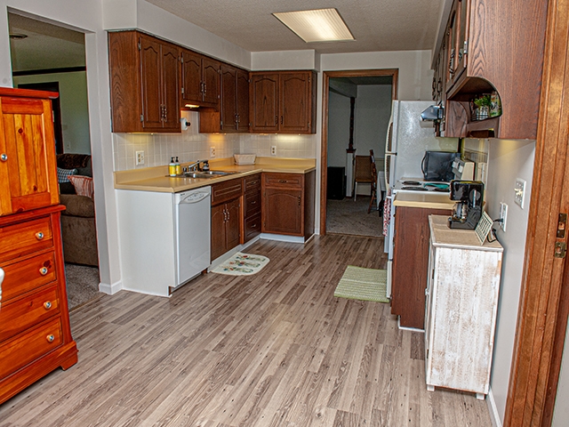 16910 Slusher Road New Haven, IN 46774 - Photo 5 of 36