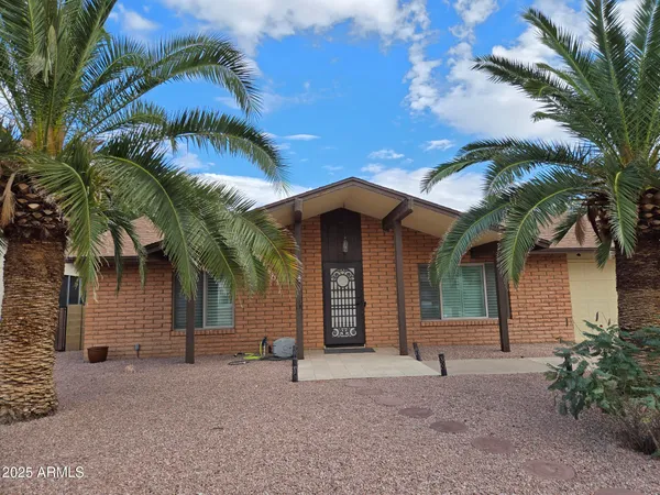 $419,999 | 11401 South Shoshoni Drive, Phoenix, AZ 85044