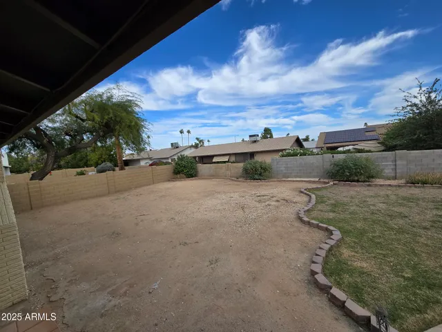 $445,000 | 11401 South Shoshoni Drive, Phoenix, AZ 85044